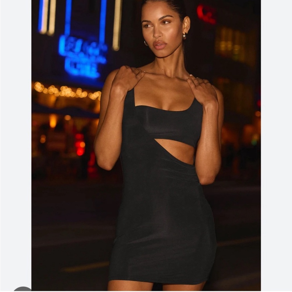 Alo Asymmetrical Soleil Cut-Out Dress